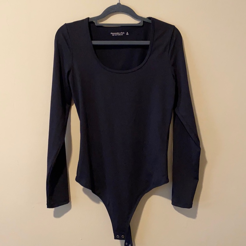 Soft A&F Longsleeve Thong Bodysuit - black